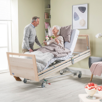 Invacare, NordBed, seng, hjelpemidler, pleieseng, regulerbar seng