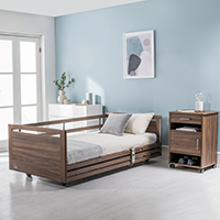 Invacare, NordBed, seng, hjelpemidler, pleieseng, regulerbar seng