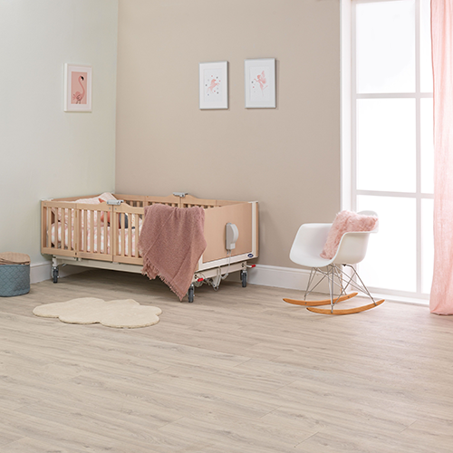 Invacare, NordBed, seng, hjelpemidler, pleieseng, regulerbar seng