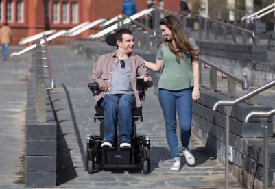 Elektriske rullestoler utendørs/innendørs