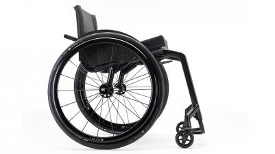 The KSL manual wheelchair black ramme